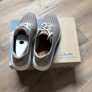 Clarks Unstructured Gray Women’s Shoes